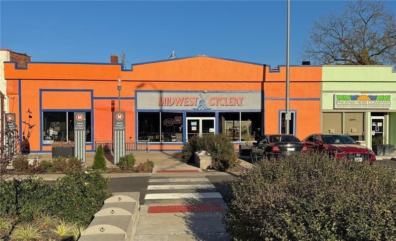 3951-3957 Main St, Kansas City, MO 64111