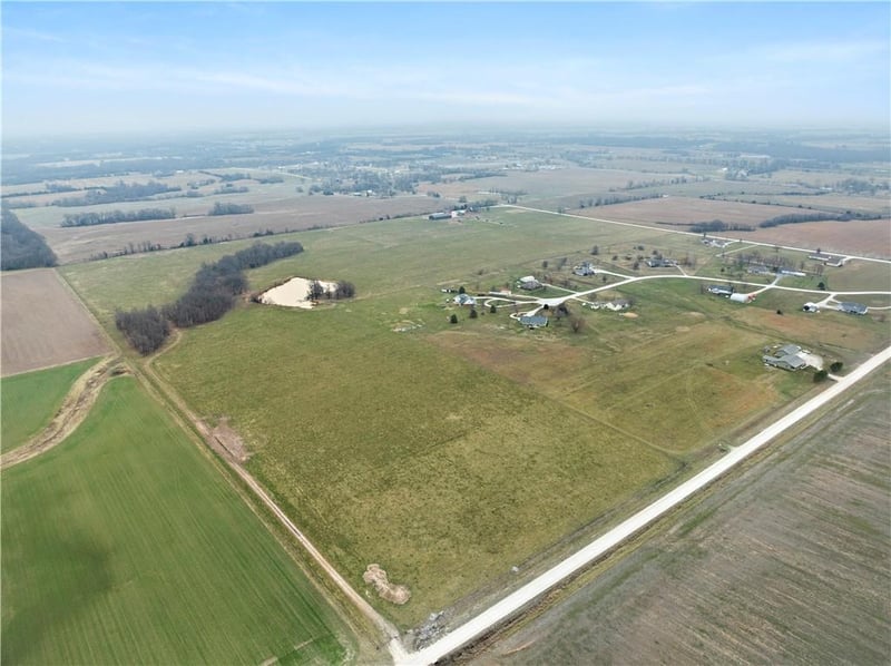 48 30th Ln, Lamar, MO 64759