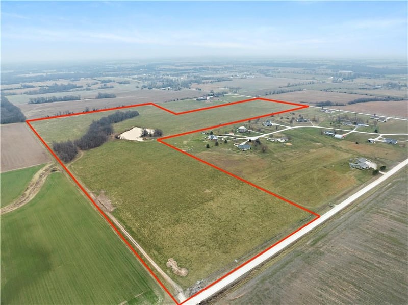 48 30th Ln, Lamar, MO 64759