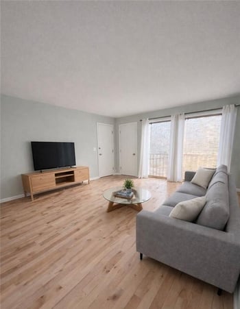 459 104 St #A, Kansas City, MO 64114