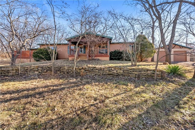 29604 Easley Rd, Lee's Summit, MO 64086