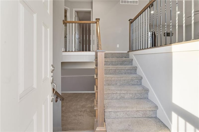 2312 72nd St, Kansas City, MO 64118