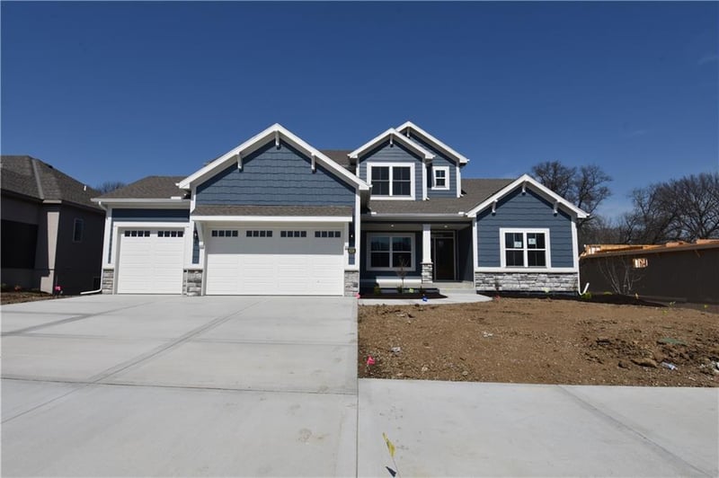 8356 NE 77th Ter, Kansas City, MO 64158
