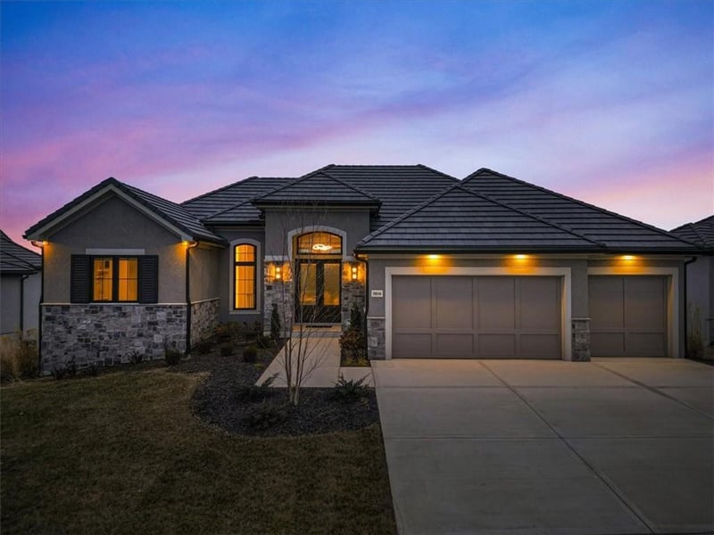 5818 Lucerne Ave, Kansas City, MO 64151