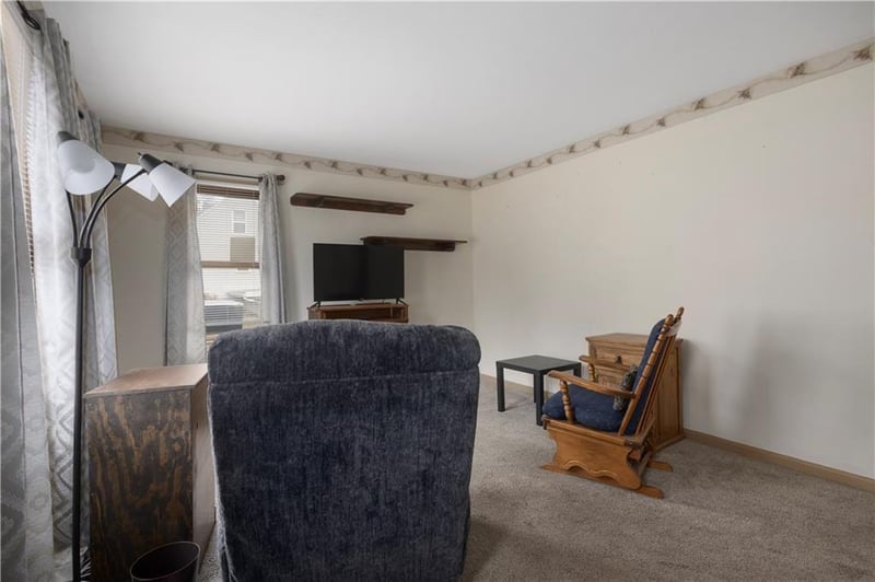 103 71st St, Kansas City, KS 66111