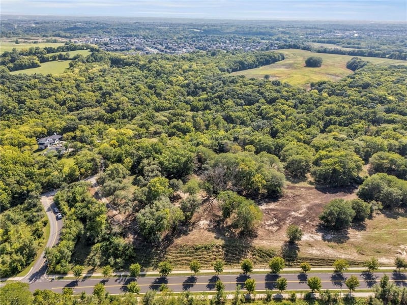 5251-3 108th St, Kansas City, MO 64155