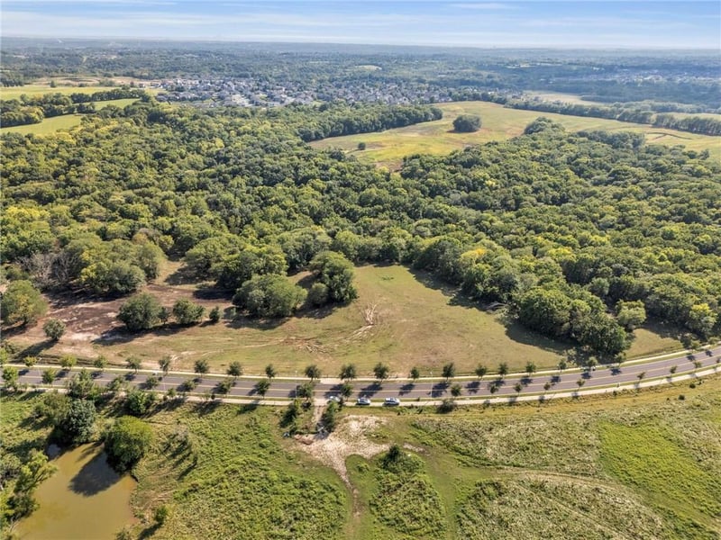 5251-3 108th St, Kansas City, MO 64155