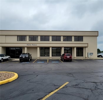 7667 Prairie View Rd, Kansas City, MO 64151