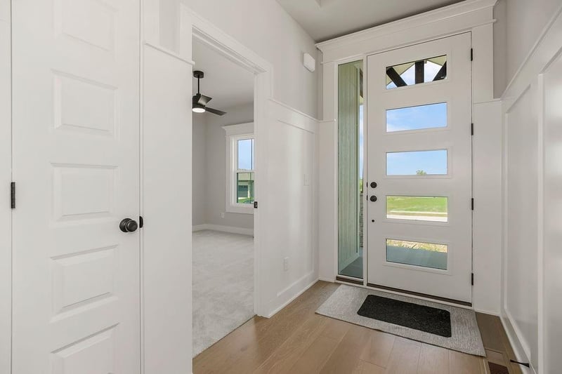 2616 NE Woodland Oak Dr, Lee's Summit, MO 64086