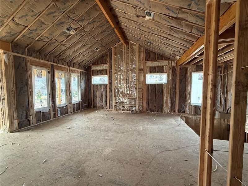 2616 Woodland Oak Dr, Lee's Summit, MO 64086