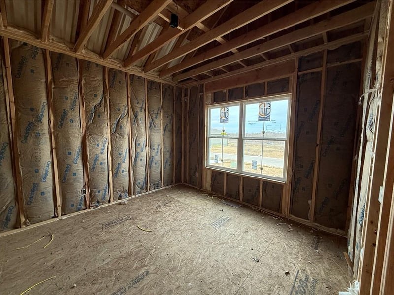 2616 Woodland Oak Dr, Lee's Summit, MO 64086