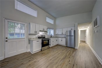 10914 Bennington Ave, Kansas City, MO 64134