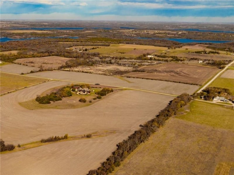 645 900 Rd, Lawrence, KS 66047