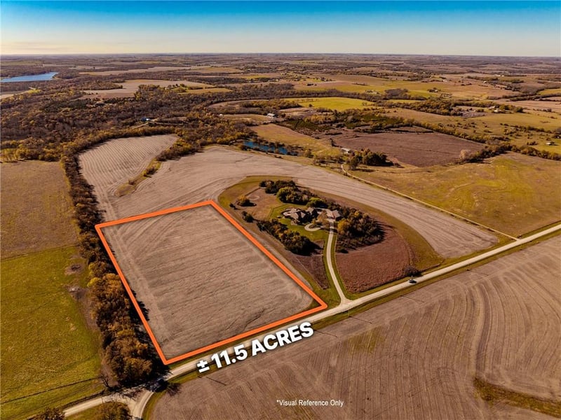 645 900 Rd, Lawrence, KS 66047