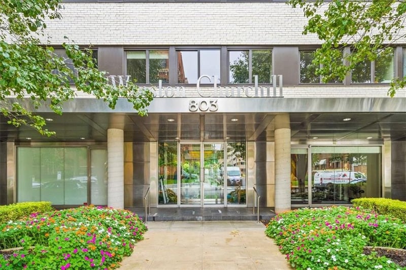 803 48th St #101, Kansas City, MO 64112