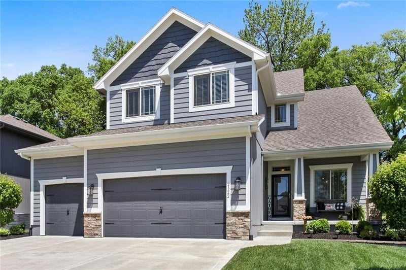 2322 River Trail Rd, Lee's Summit, MO 64082