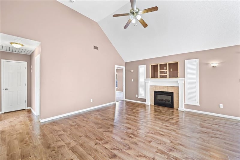 1007 Blue Branch Dr, Grain Valley, MO 64029