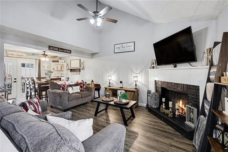 5768 Anita Ave, Kansas City, MO 64151