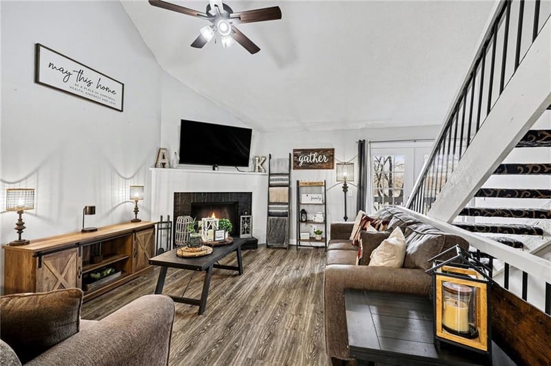 5768 Anita Ave, Kansas City, MO 64151