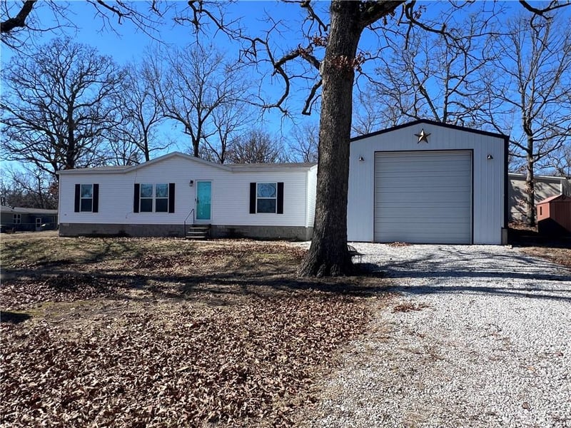 22826 Gavitt Ln, Wheatland, MO 65779