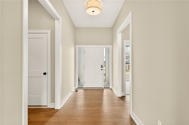 7629 Booth Ave, Kansas City, MO 64158