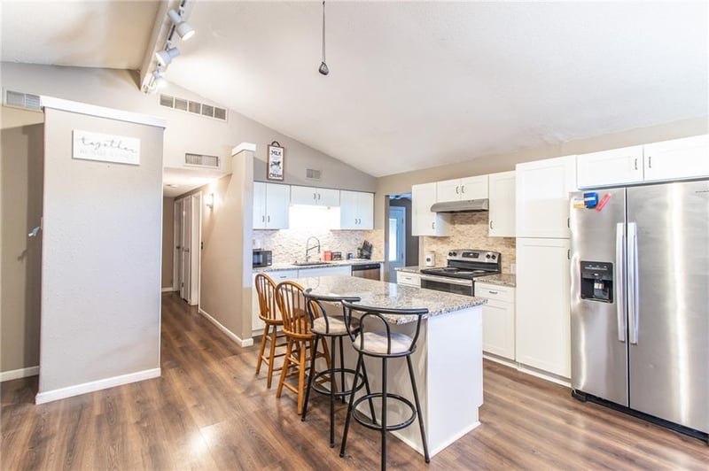 206 1671st Rd, Kingsville, MO 64071