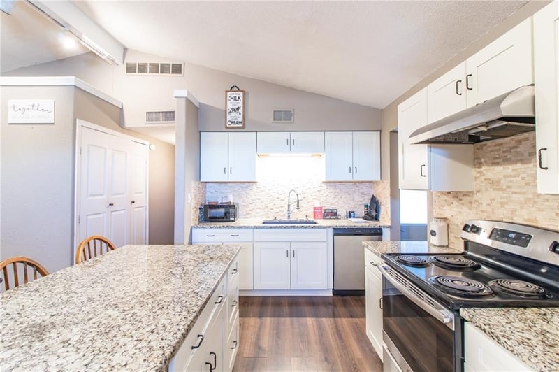 206 1671st Rd, Kingsville, MO 64071