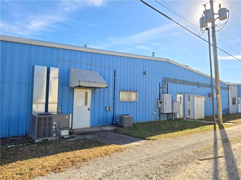111 5th St, Mound Valley, KS 67354