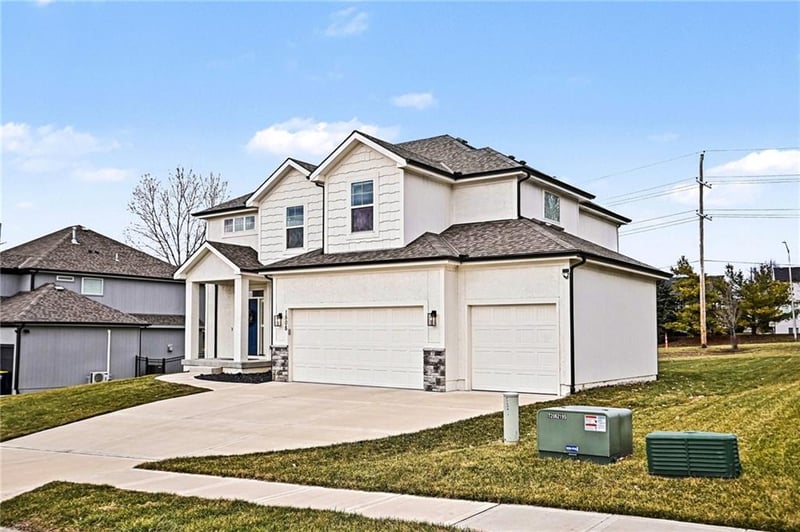 1508 105th Ter, Kansas City, MO 64155