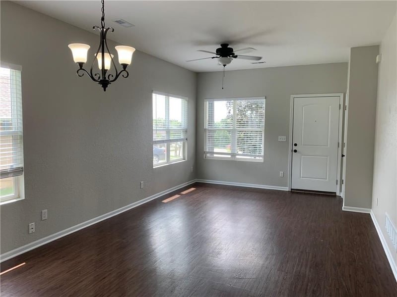 810 Riffle Dr, Pleasant Hill, MO 64080