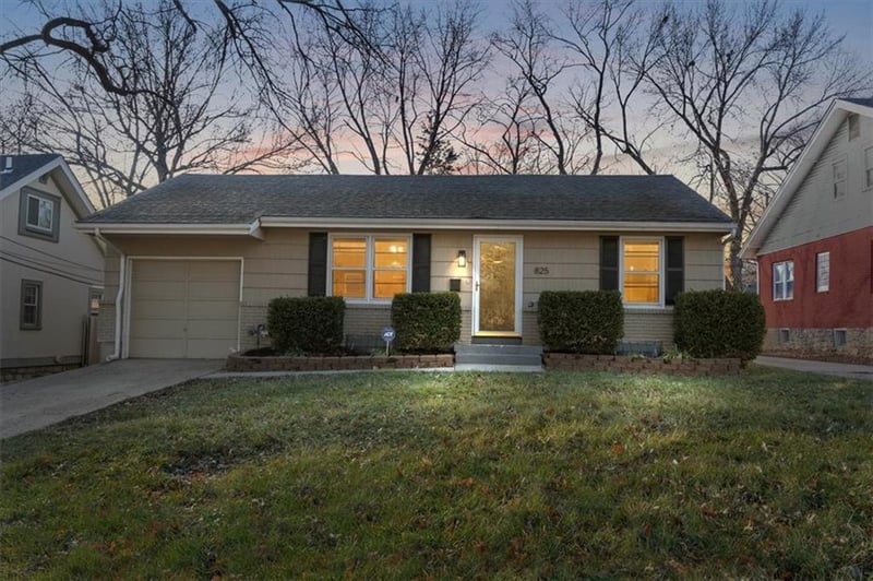 825 75th St, Kansas City, MO 64131