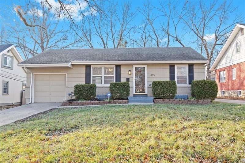 825 75th St, Kansas City, MO 64131