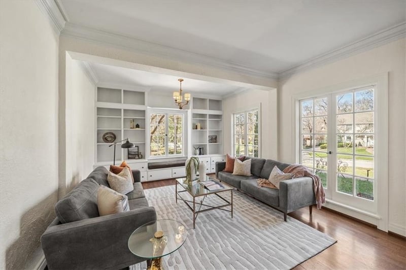 1205 60th Ter, Kansas City, MO 64113