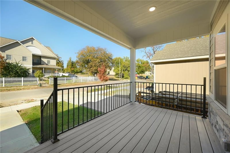 2903 Tracy Ave, Kansas City, MO 64109