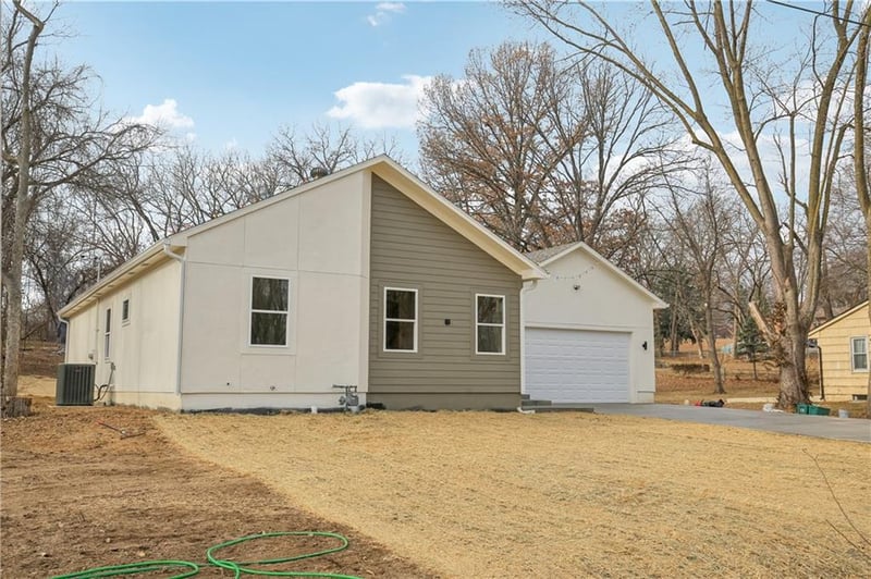 3012 63rd St, Kansas City, KS 66104