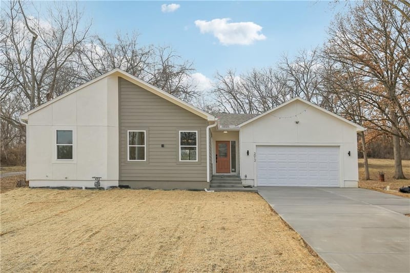 3012 63rd St, Kansas City, KS 66104