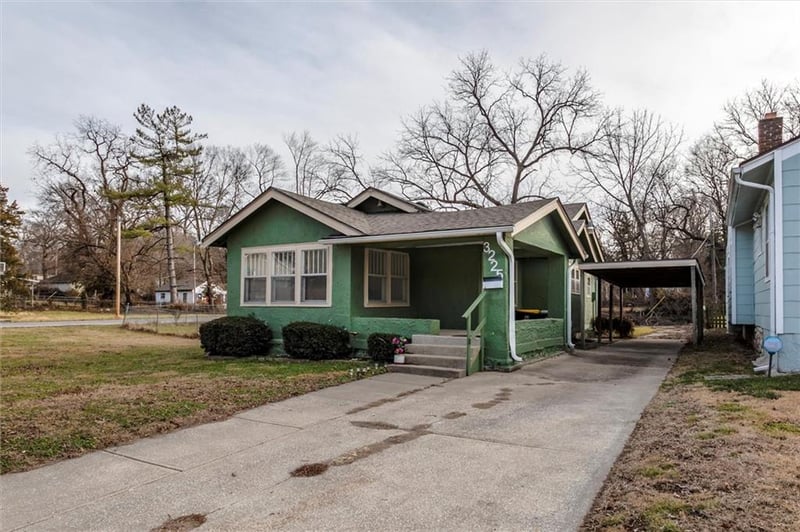 3225 60th St, Kansas City, MO 64130