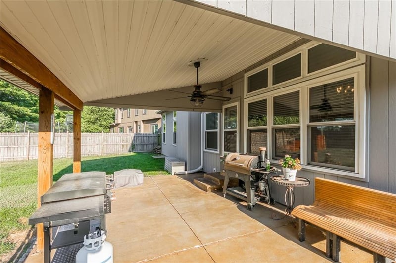 3764 Boulder Dr, Lee's Summit, MO 64082