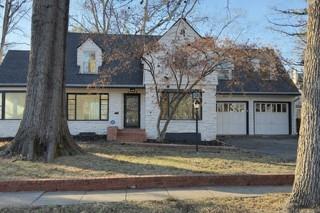 6728 Cherry St, Kansas City, MO 64131