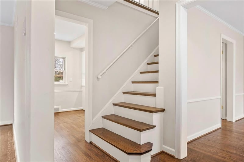 6728 Cherry St, Kansas City, MO 64131