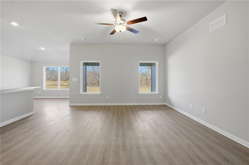 501 Nelson Dr, Blue Springs, MO 64014