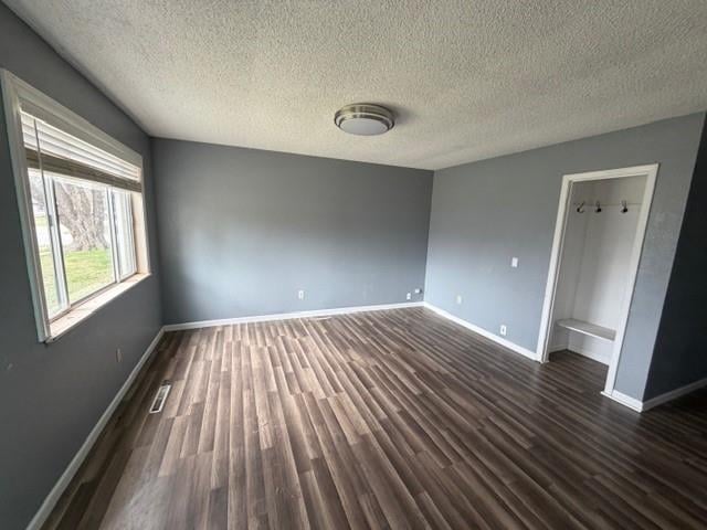 518 4th St, Eureka, KS 67045