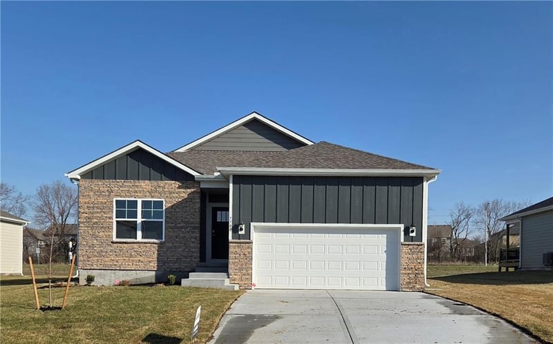 7700 107th Ter, Kansas City, MO 64157