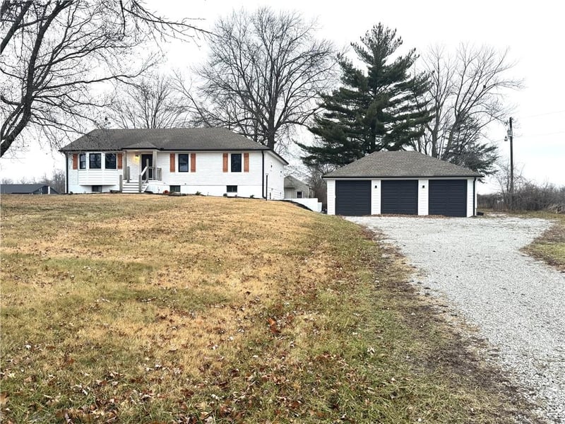 7516 Arnett Rd, Grain Valley, MO 64029