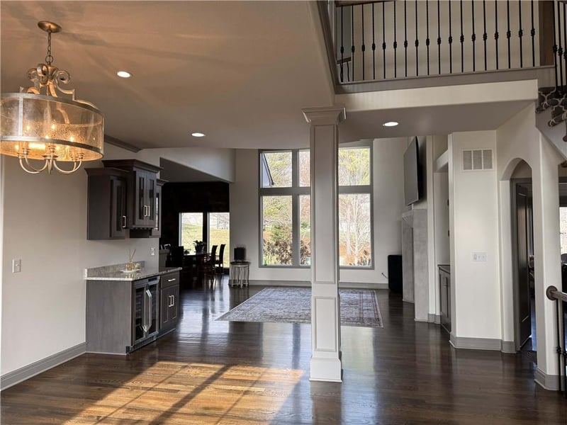 6104 103rd St, Kansas City, MO 64154