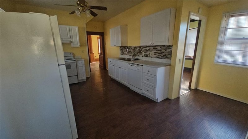 1602 Evanston Ave, Independence, MO 64052