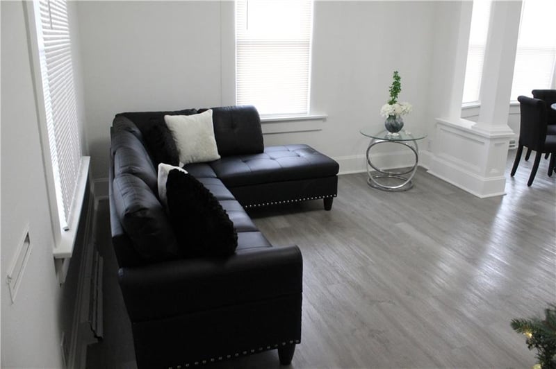 2201 14th St, St Joseph, MO 64503