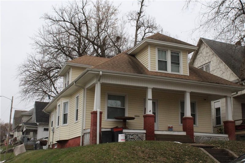 2201 14th St, St Joseph, MO 64503