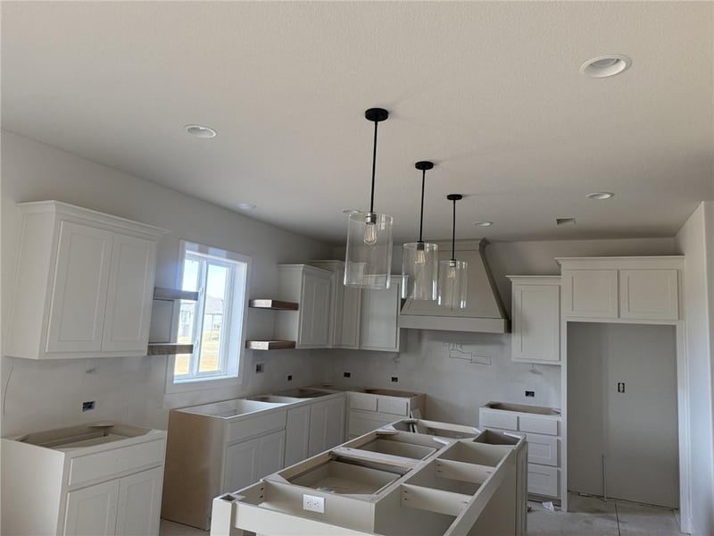 9002 Poplar Ave, Kansas City, MO 64156