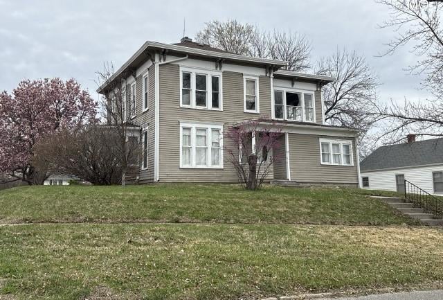 605 Vine St, Maryville, MO 64446